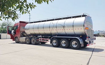 與時間賽跑：揭秘鮮奶運輸車的“保鮮時速”