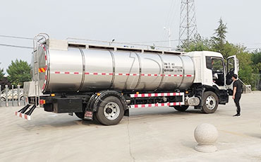 鴨血運(yùn)輸罐車和牛奶運(yùn)輸罐車一樣么？