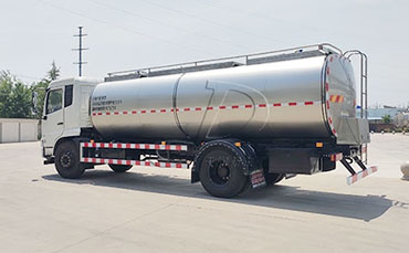 在河北買一臺半掛鮮奶罐車得多少錢？