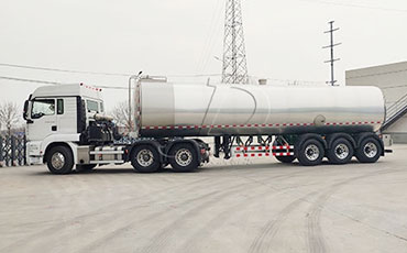 空氣懸掛VS板簧懸掛：鮮奶運輸車的“減震哲學(xué)”