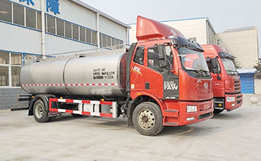 新東奶罐車外膽材質(zhì)詳解