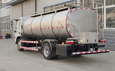 緬甸欽梭瑞光乳業(yè)引進中國天潤新東鮮奶運輸車